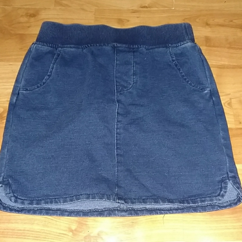 Girls skirt